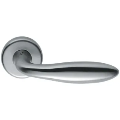 Дверные ручки Colombo Design Mach CD81 HPS матовый хром